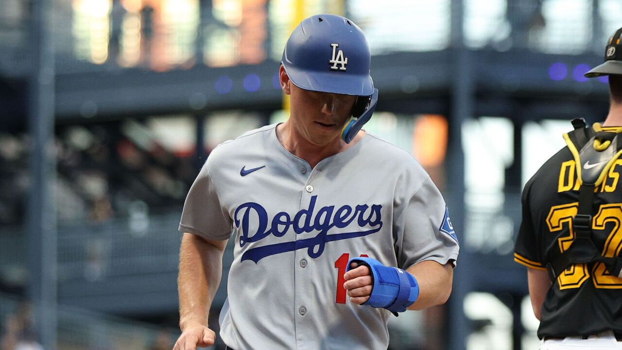 PITTSBURGH, PA - SEPTEMBER 02: Will Smith #16 of the Los Angeles Dodgers scores in the second inning during the game between the Los Angeles Dodgers and the Pittsburgh Pirates at PNC Park on Tuesday, September 2, 2025 in Pittsburgh, Pennsylvania.