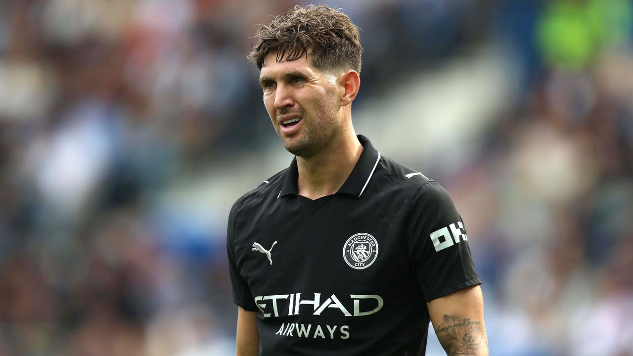 BRIGHTON, ENGLAND - AUGUST 31: John Stones of Manchester City during the Premier League match between Brighton & Hove Albion and Manchester City at Amex Stadium on August 31, 2025 in Brighton, England.