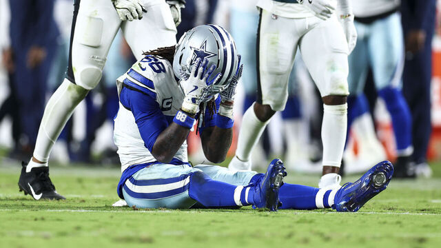 PHILADELPHIA, PENNSYLVANIA - SEPTEMBER 05: CeeDee Lamb #88 of the Dallas Cowboys reacts after a play during the second half of an NFL football game against the Philadelphia Eagles at Lincoln Financial Field on September 5, 2025 in Philadelphia, Pennsylvania.