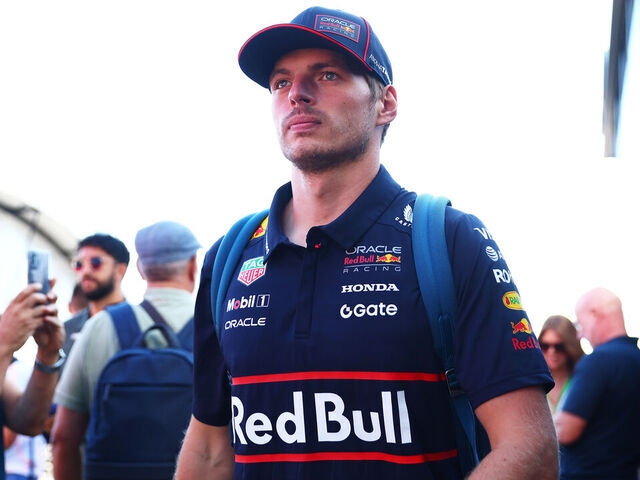 Verstappen has momentum in title fight as McLaren stumbles | theScore.com