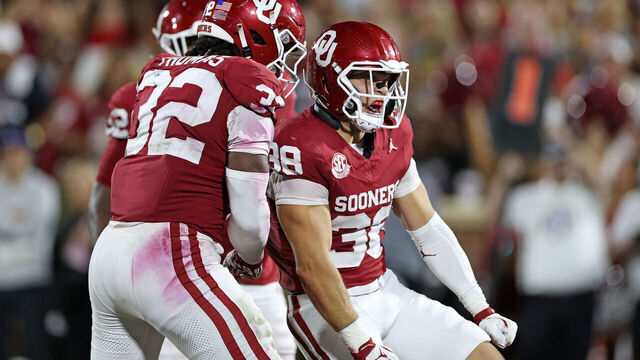 NORMAN, OKLAHOMA - SEPTEMBER 06: Owen Heinecke #38 of the Oklahoma Sooners reacts to a defensive stop during the second half of a game against the Michigan Wolverines at Gaylord Family Oklahoma Memorial Stadium on September 06, 2025 in Norman, Oklahoma.