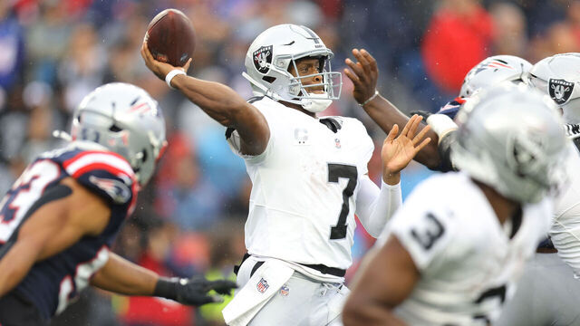 FOXBOROUGH, MASSACHUSETTS - SEPTEMBER 07: Geno Smith #7 of the Las Vegas Raiders throws the ball during the game against the New England Patriots at Gillette Stadium on September 07, 2025 in Foxborough, Massachusetts.