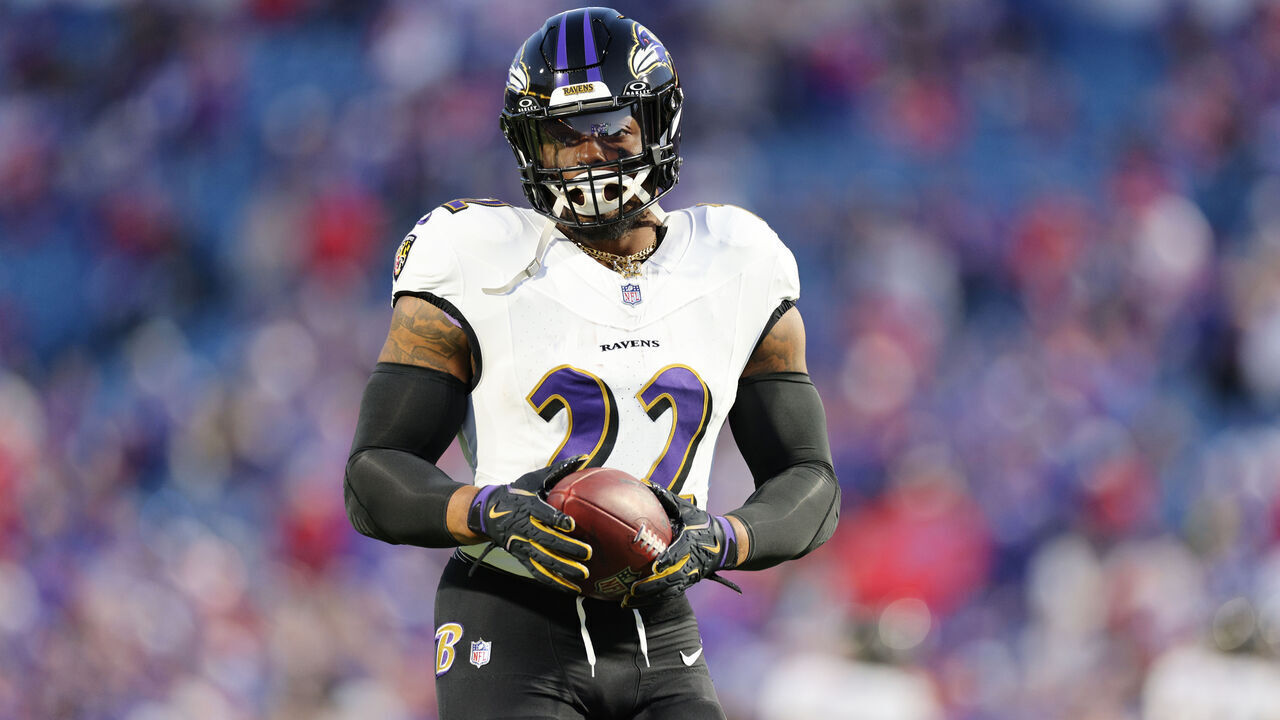 ORCHARD PARK, NEW YORK - SEPTEMBER 07: Derrick Henry #22 of the Baltimore Ravens looks on prior to a game against the Buffalo Bills at Highmark Stadium on September 07, 2025 in Orchard Park, New York.