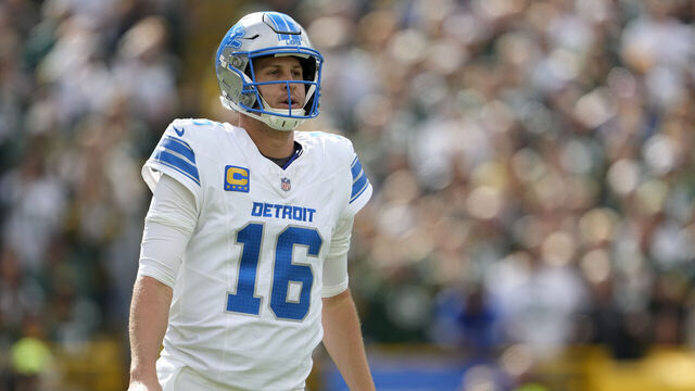 GREEN BAY, WISCONSIN - SEPTEMBER 07: Jared Goff #16 of the Detroit Lions looks on in the game against the Green Bay Packers at Lambeau Field on September 07, 2025 in Green Bay, Wisconsin.