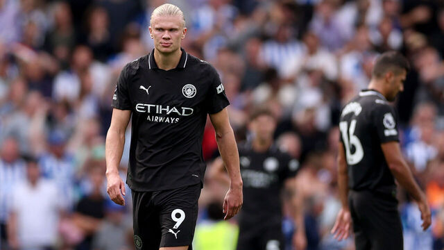 BRIGHTON, ENGLAND - AUGUST 31: Erling Haaland of Manchester City looks dejected after Brajan Gruda of Brighton & Hove Albion (not pictured) scored the team's second goal during the Premier League match between Brighton & Hove Albion and Manchester City at Amex Stadium on August 31, 2025 in Brighton, England.