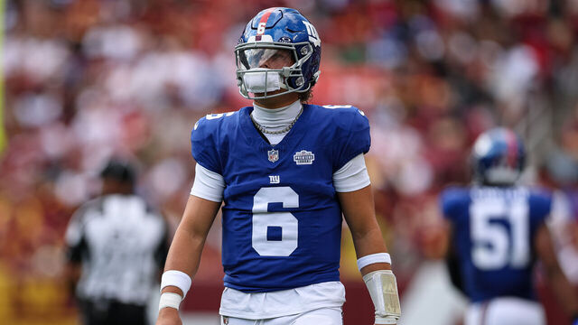 LANDOVER, MD - SEPTEMBER 07: Jaxson Dart #6 of the New York Giants looks on against the Washington Commanders during the second half of the NFL 2025 game at Northwest Stadium on September 7, 2025 in Landover, Maryland.
