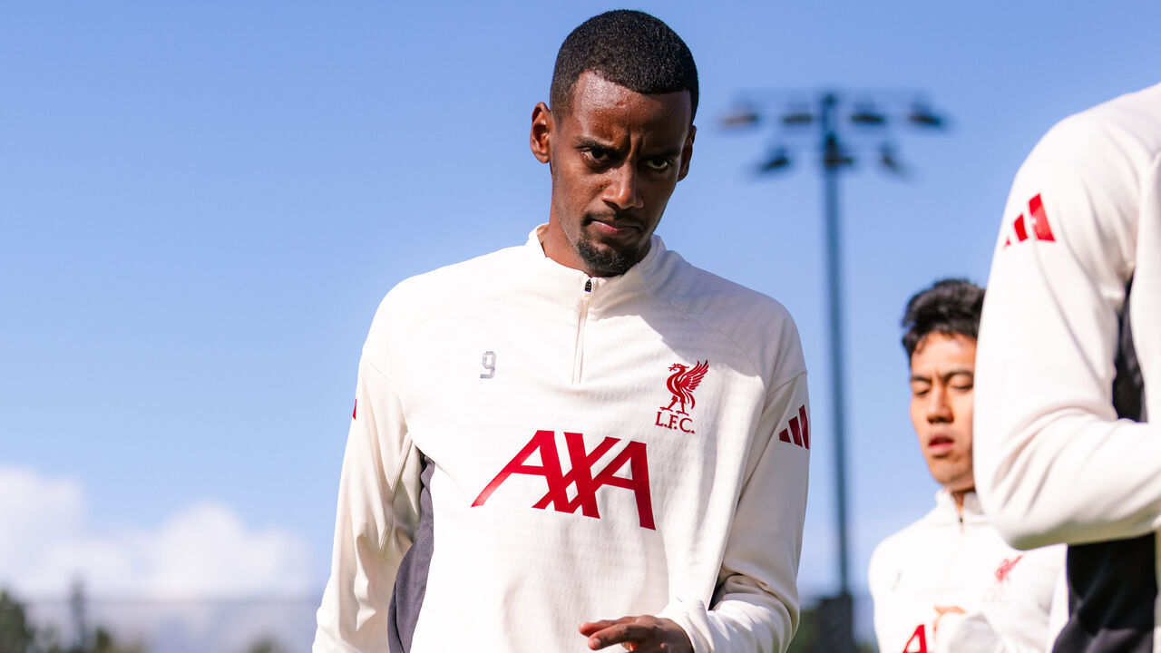 KIRKBY, ENGLAND - SEPTEMBER 12: (THE SUN OUT, THE SUN ON SUNDAY OUT) Alexander Isak of Liverpool during a training session at AXA Training Centre on September 12, 2025 in Kirkby, England.