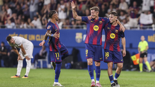 SANT JOAN DESPI, SPAIN - SEPTEMBER 14: Robert Lewandowski of FC Barcelona celebrates a goal during the Spanish league, La Liga EA Sports, football match played between FC Barcelona and Valencia CF at Johan Cruyff stadium on September 14, 2025 in Barcelona, Spain.