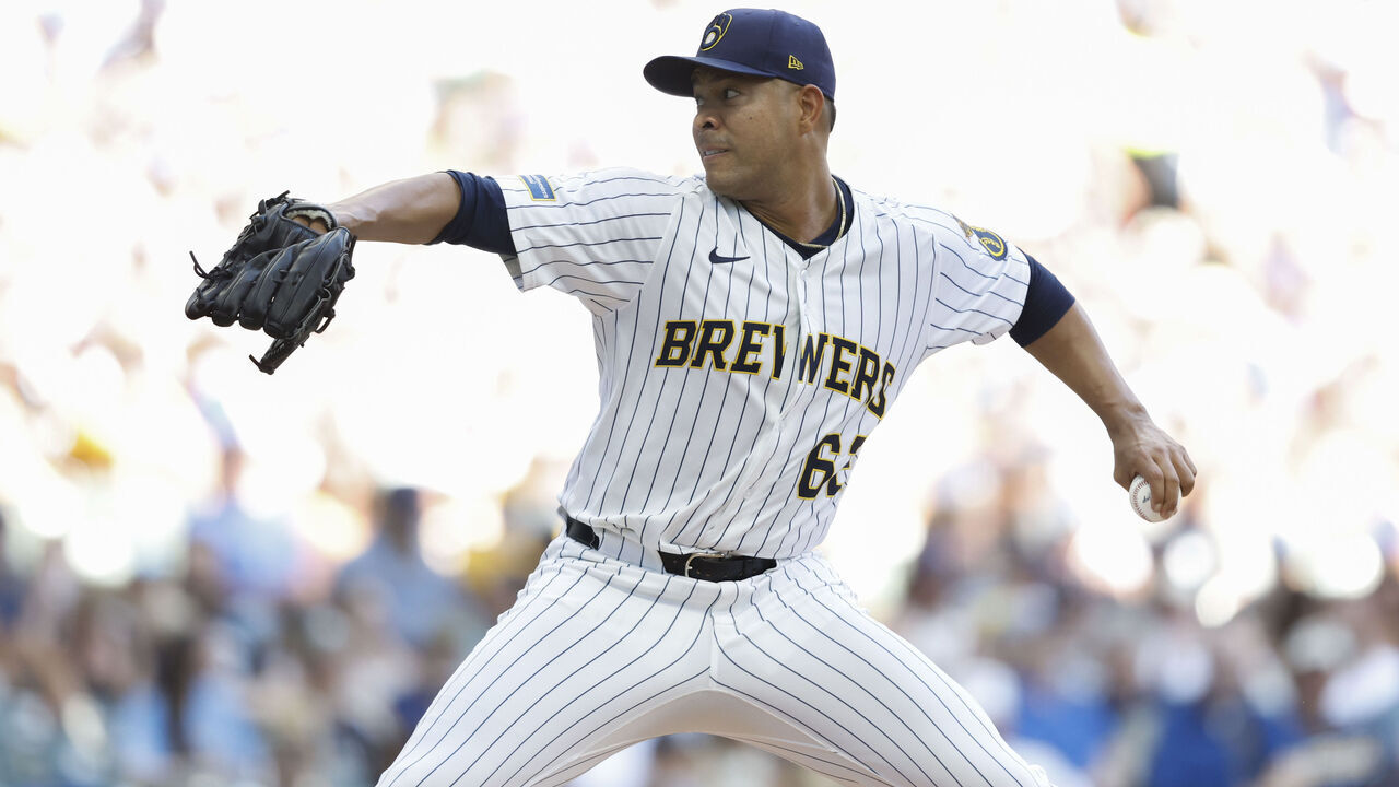 MILWAUKEE, WI - SEPTEMBER 14: Jose Quintana #62 of the Milwaukee Brewers pitches during the game between the St. Louis Cardinals and the Milwaukee Brewers at American Family Field on Sunday, September 14, 2025 in Milwaukee, Wisconsin.