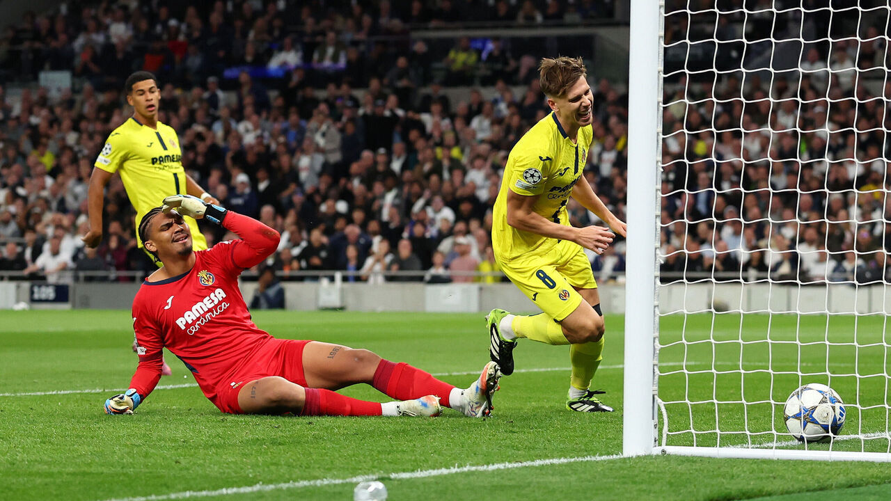 LONDON, ENGLAND - SEPTEMBER 16: Luis Junior of Villarreal scores an own goal during the UEFA Champions League 2025/26 League Phase MD1 match between Tottenham Hotspur and Villarreal CF at Tottenham Hotspur Stadium on September 16, 2025 in London, England.