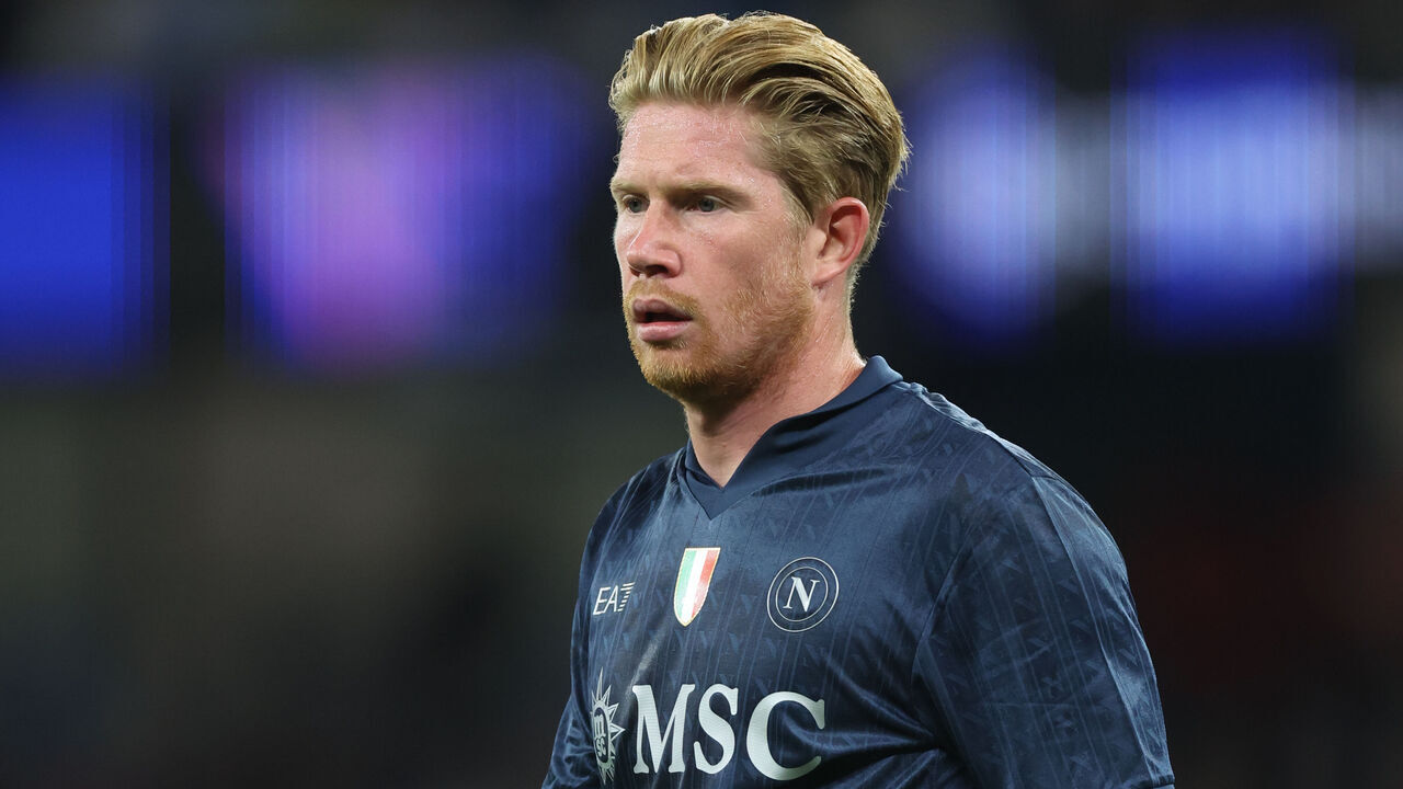 MANCHESTER, ENGLAND - SEPTEMBER 18: Kevin De Bruyne of SSC Napoli in action during the UEFA Champions League 2025/26 League Phase MD1 match between Manchester City and SSC Napoli at City of Manchester Stadium on September 18, 2025 in Manchester, England.