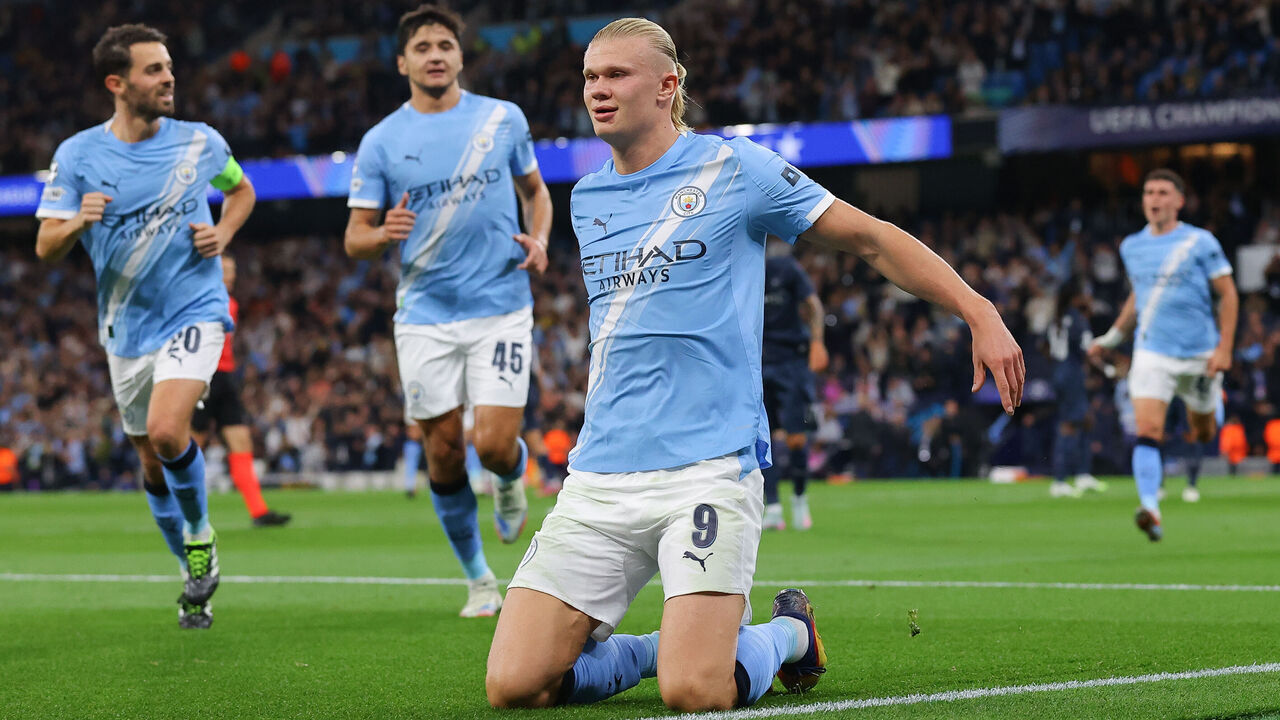 MANCHESTER, ENGLAND - SEPTEMBER 18: Erling Braut Haaland of Manchester City celebrates after scoring their side's first goal during the UEFA Champions League 2025/26 League Phase MD1 match between Manchester City and SSC Napoli at City of Manchester Stadium on September 18, 2025 in Manchester, England.