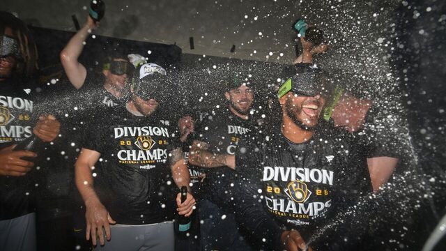 Brewers win 4th NL Central title in last 5 seasons