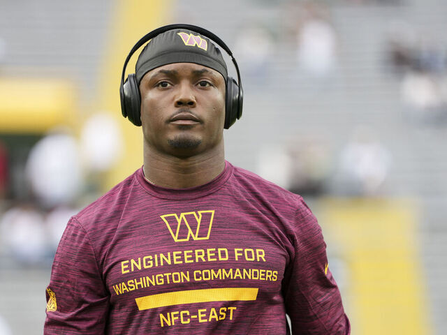 GREEN BAY, WISCONSIN - SEPTEMBER 11: Terry McLaurin #17 of the Washington Commanders warms up prior to the NFL football game against the Green Bay Packers on Thursday Sept. 11, 2025 in Green Bay, Wis.