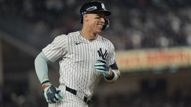 BRONX, NY - SEPTEMBER 24: New York Yankees Right Fielder Aaron Judge (99) rounds the bases after hitting a three run home run during the second inning of a Major League Baseball game between the Chicago White Sox and the New York Yankees on September 24, 2025, at Yankee Stadium in the Bronx, NY.