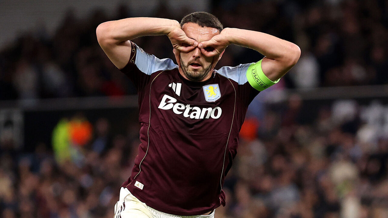 BIRMINGHAM, ENGLAND - SEPTEMBER 25: John McGinn of Aston Villa celebrates scoring his team's first goal during the UEFA Europa League 2025/26 League Phase MD1 match between Aston Villa FC and Bologna FC 1909 at Villa Park on September 25, 2025 in Birmingham, England.