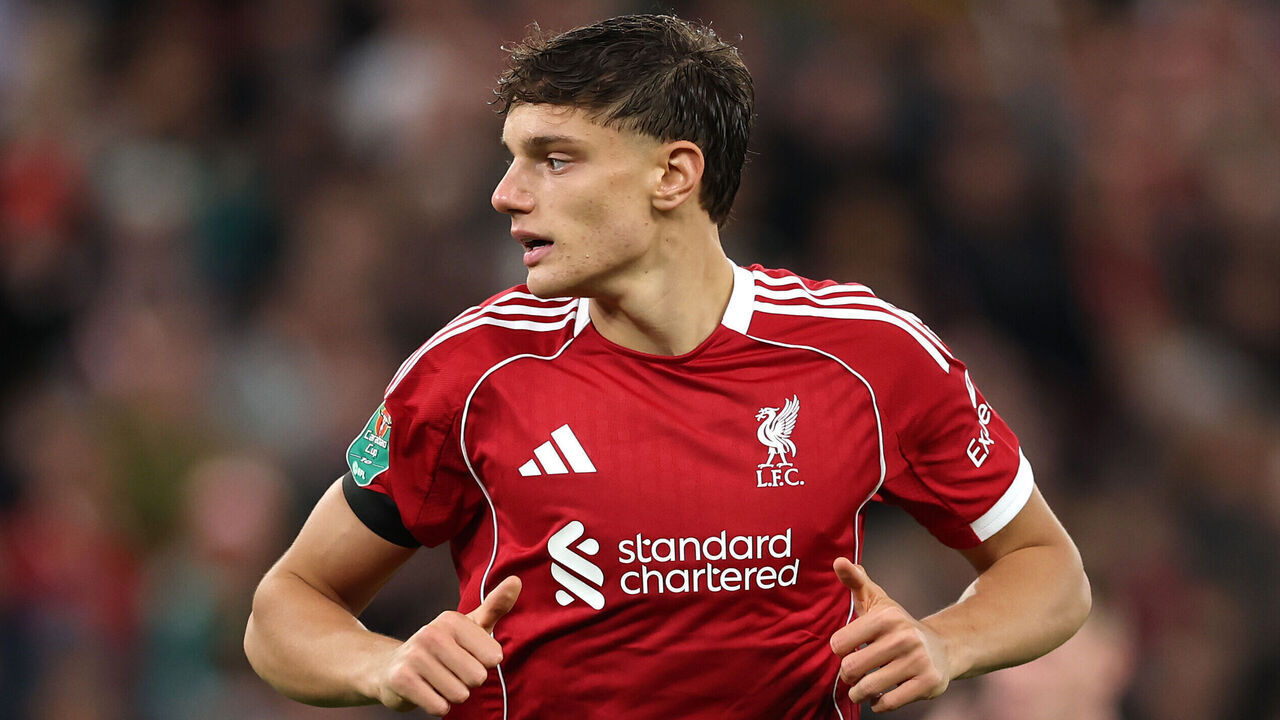 LIVERPOOL, ENGLAND - SEPTEMBER 23: Giovanni Leoni of Liverpool in action during the Carabao Cup Third Round match between Liverpool and Southampton at Anfield on September 23, 2025 in Liverpool, England.