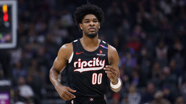 SACRAMENTO, CALIFORNIA - MARCH 27: Scoot Henderson #00 of the Portland Trail Blazers looks on in the first quarter against the Sacramento Kings at Golden 1 Center on March 27, 2025 in Sacramento, California.