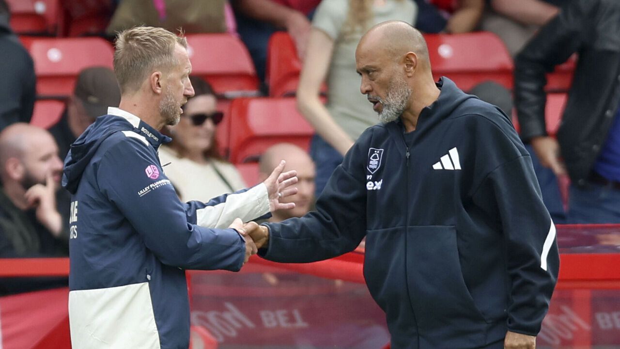 NOTTINGHAM, ENGLAND - AUGUST 31: Graham Potter, Manager of West Ham United and Nuno Espirito Santo Head Coach of Nottingham Forest shake hands on the side line during the Premier League match between Nottingham Forest and West Ham United at City Ground on August 31, 2025 in Nottingham, England.