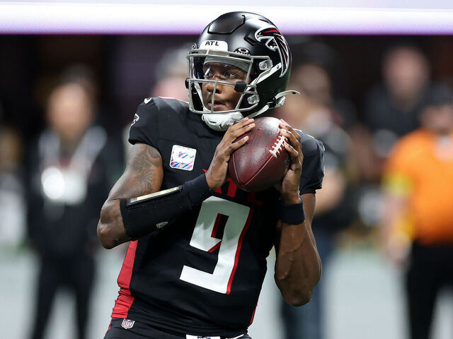 ATLANTA, GEORGIA - SEPTEMBER 28: Michael Penix Jr. #9 of the Atlanta Falcons throws a pass during the second quarter against the Washington Commanders at Mercedes-Benz Stadium on September 28, 2025 in Atlanta, Georgia.