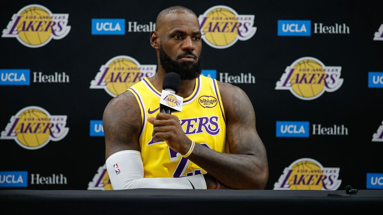 EL SEGUNDO, CA - SEPTEMBER 29: Los Angeles Lakers forward LeBron James (23) during Los Angeles Lakers media day on September 29, 2025, at UCLA Health Training Center in El Segundo, CA.