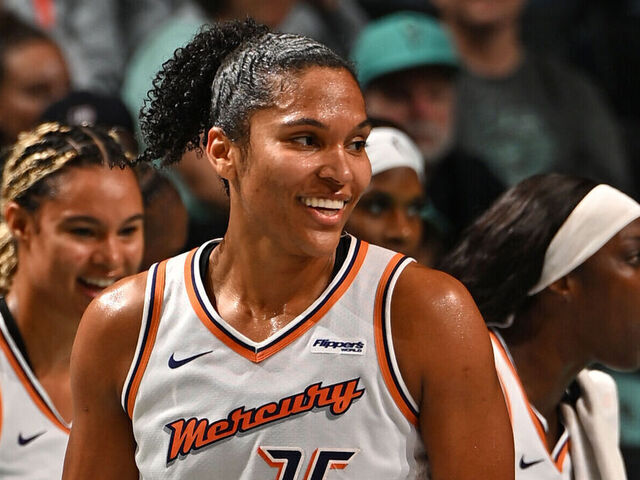 BROOKLYN, NY - SEPTEMBER 17: Alyssa Thomas #25 of the Phoenix Mercury smiles during the game against the New York Liberty during game 2 round 1 on September 17, 2025 at Barclays Center Arena in Brooklyn, New York. Mandatory Copyright Notice: Copyright 2025 NBAE