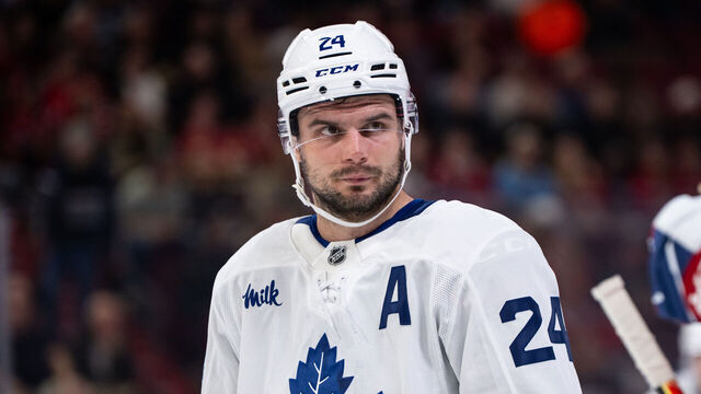 MONTREAL, QC - SEPTEMBER 25: Toronto Maple Leafs forward Scott Laughton (24) waits for play to begin during the first period of the NHL pre-season game between the Toronto Maple Leafs and the Montreal Canadiens on Sept 25, 2025, at the Bell Centre in Montreal, QC