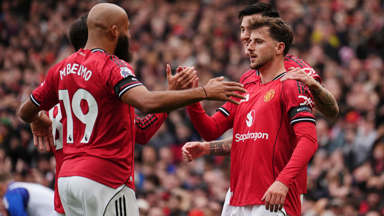 Manchester United's Mason Mount celebrates scoring their side's first goal of the game during the Premier League match at Old Trafford, Manchester. Picture date: Saturday October 4, 2025.