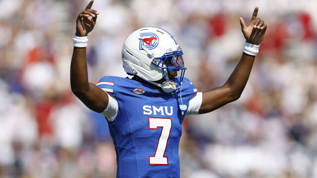 FORT WORTH, TEXAS - SEPTEMBER 20: Kevin Jennings #7 of the SMU Mustangs celebrates during the first half against the TCU Horned Frogs at Amon G. Carter Stadium on September 20, 2025 in Fort Worth, Texas.