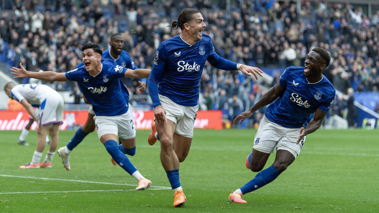 LIVERPOOL, ENGLAND - OCTOBER 5: Jack Grealish of Everton celebrates scoring the second and winning goal during the Premier League match between Everton and Crystal Palace at Hill Dickinson Stadium on October 5, 2025 in Liverpool, England.