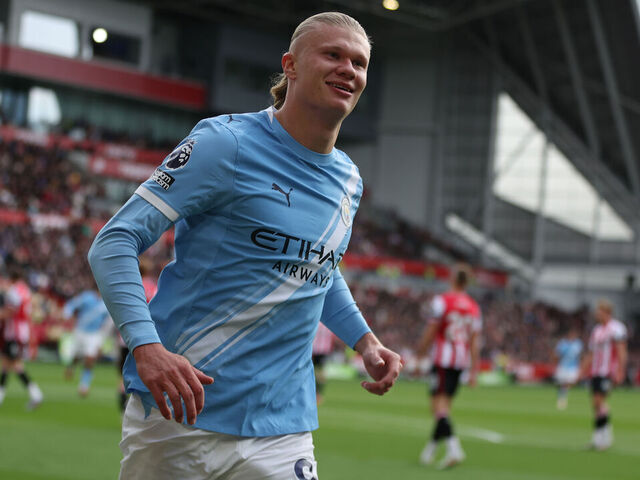 Manchester City's Erling Haaland celebrates after scoring their side's first goal of the game during the Premier League match at the Gtech Community Stadium, Brentford. Picture date: Sunday October 5, 2025.
