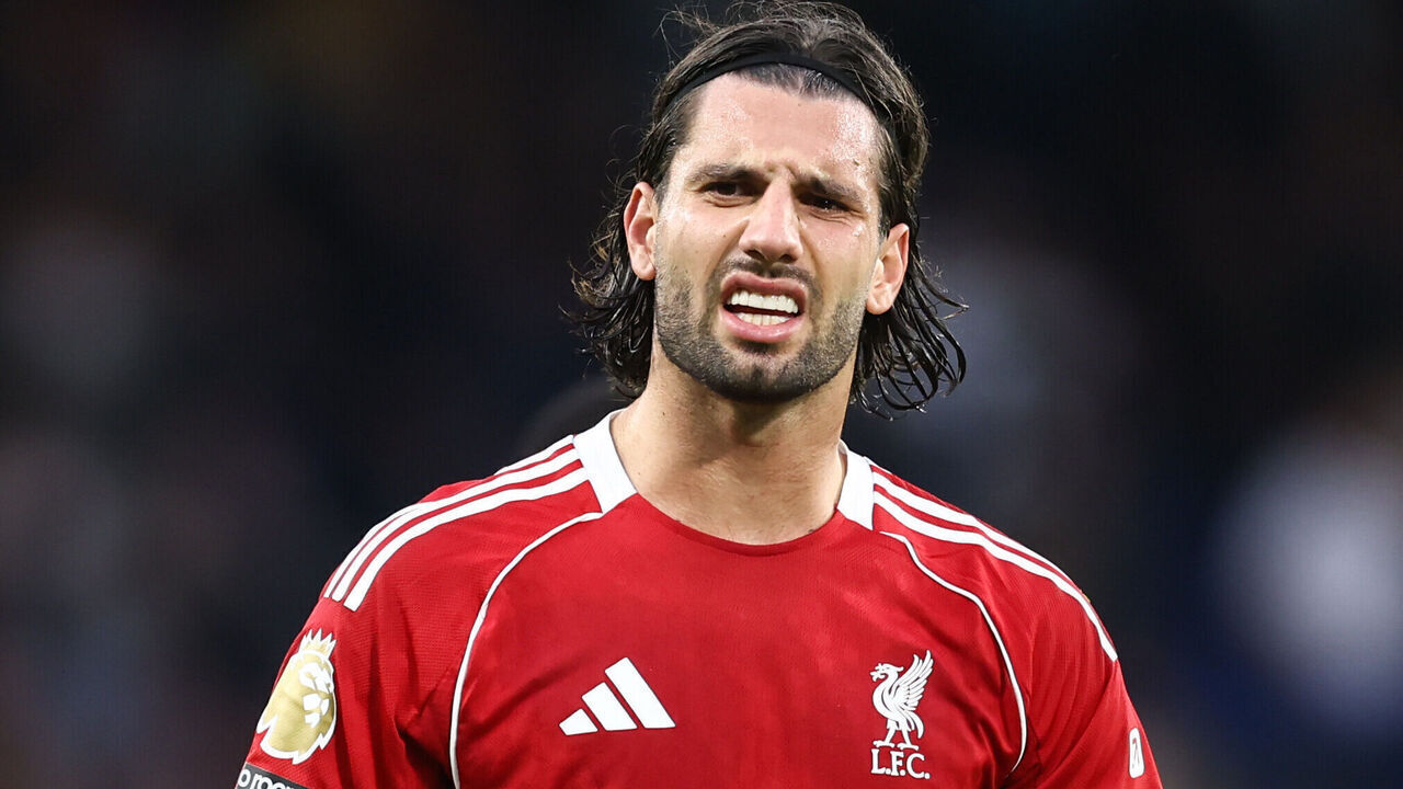 LONDON, ENGLAND - OCTOBER 4: Dominik Szoboszlai of Liverpool during the Premier League match between Chelsea and Liverpool at Stamford Bridge on October 4, 2025 in London, England.