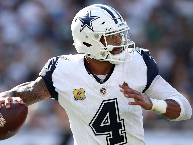 EAST RUTHERFORD, NEW JERSEY - OCTOBER 05: Dak Prescott #4 of the Dallas Cowboys looks to pass during the third quarter against the New York Jets in the game at MetLife Stadium on October 05, 2025 in East Rutherford, New Jersey.