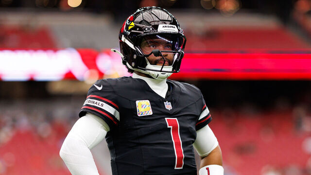 GLENDALE, ARIZONA - OCTOBER 5: Kyler Murray #1 of the Arizona Cardinals stands on the field prior to an NFL football game against the Tennessee Titans at State Farm Stadium on October 05, 2025 in Glendale, Arizona.