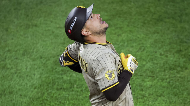 Chicago, Illinois - October 02: Jose Iglesias #7 of the San Diego Padres reacts after lining out against the Chicago Cubs during Game 3 of the NL Wild Card Series at Wrigley Field on Thursday, Oct. 2, 2025 in Chicago, Illinois. (Meg McLaughlin / The San Diego Union-Tribune via Getty Images)