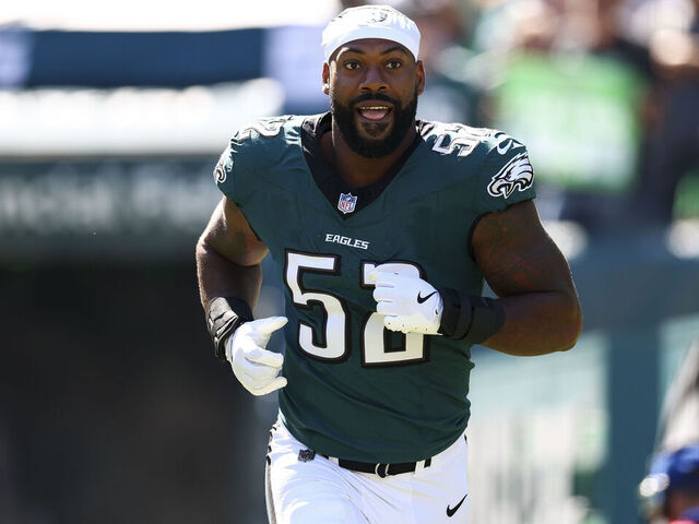 PHILADELPHIA, PENNSYLVANIA - OCTOBER 5: Za'Darius Smith #52 of the Philadelphia Eagles runs onto the field prior to an NFL football game against the Denver Broncos at Lincoln Financial Field on October 5, 2025 in Philadelphia, Pennsylvania.