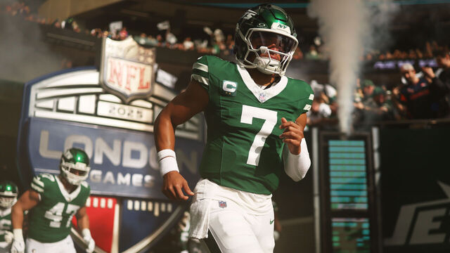 LONDON, ENGLAND - OCTOBER 12: Justin Fields of New York Jets runs out prior to the NFL 2025 game between Denver Broncos and New York Jets at Tottenham Hotspur Stadium on October 12, 2025 in London, England.