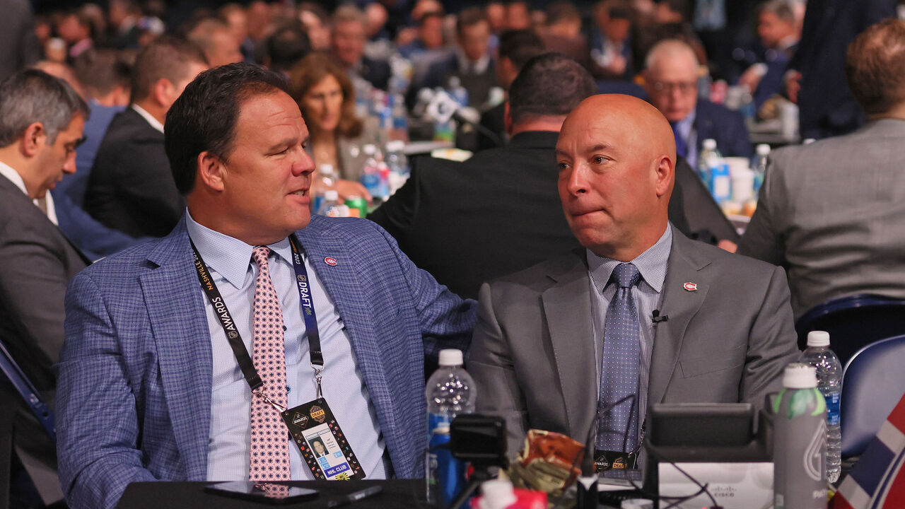 NASHVILLE, TENNESSEE - JUNE 29: (L-R) Jeff Gorton and Kent Hughes of the Montreal Canadiens works the 2023 Upper Deck NHL Draft at Bridgestone Arena on June 29, 2023 in Nashville, Tennessee.