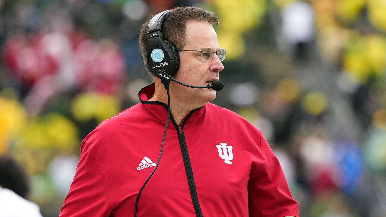 EUGENE, OREGON - OCTOBER 11: Head coach Curt Cignetti of the Indiana Hoosiers looks onto the field during the second half against the Oregon Ducks at Autzen Stadium on October 11, 2025 in Eugene, Oregon.