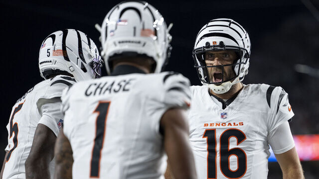 CINCINNATI, OHIO - OCTOBER 16: Joe Flacco #16 of the Cincinnati Bengals celebrates after a touchdown during an NFL football game Pittsburgh Steelers at Paycor Stadium on October 16, 2025 in Cincinnati, Ohio.