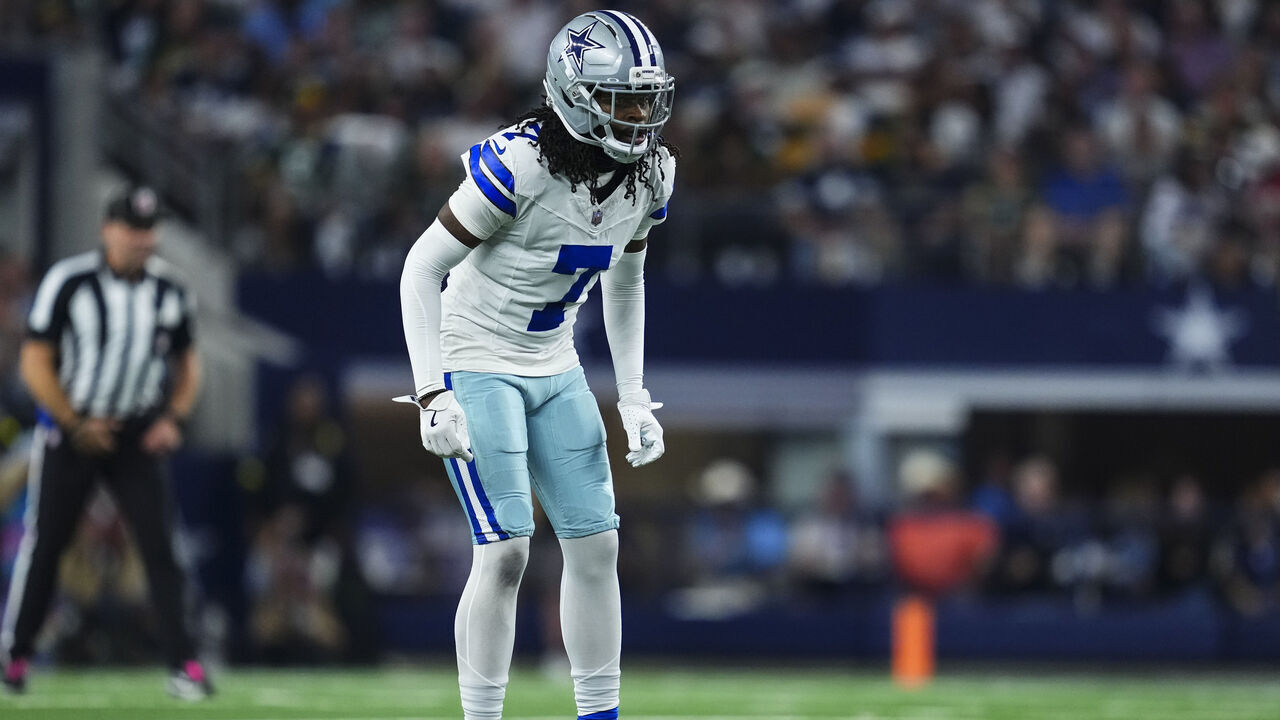 ARLINGTON, TEXAS - SEPTEMBER 28: Trevon Diggs #7 of the Dallas Cowboys lines up before the snap during an NFL football game against the Green Bay Packers at AT&T Field on September 28, 2025 in Arlington, Texas.