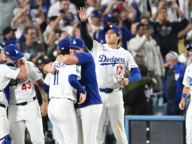Los Angeles, CA - October 17:Dodgers cerebrate after the final out in game four of the NLCS, defeating the Brewers 5-1 in game four at Dodger Stadium on Friday, October 17, 2025. The Dodger swept the series and will face Toronto or Seattle in the World Series.