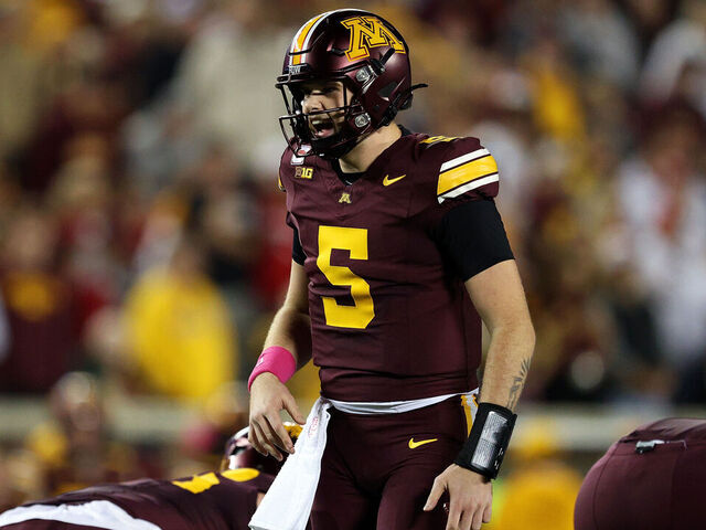 MINNEAPOLIS, MINNESOTA - OCTOBER 17: Drake Lindsey #5 of the Minnesota Golden Gophers calls an audible at the line of scrimmage against the Nebraska Cornhuskers in the first quarter at Huntington Bank Stadium on October 17, 2025 in Minneapolis, Minnesota.