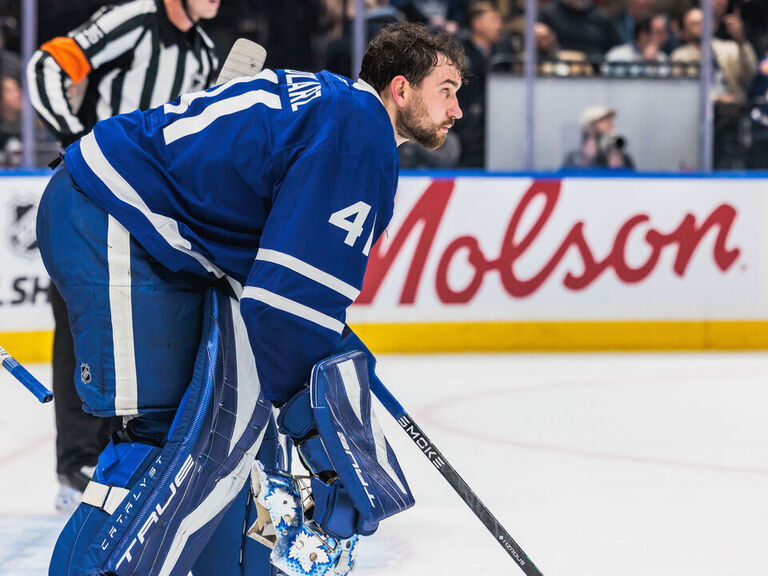 Stolarz rips Leafs' effort, 'not happy' about being run
