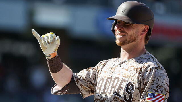 SAN DIEGO, CALIFORNIA - SEPTEMBER 28: Ryan O'Hearn #32 of the San Diego Padres celebrates after a single during the eighth inning against the Arizona Diamondbacks at Petco Park on September 28, 2025 in San Diego, California.