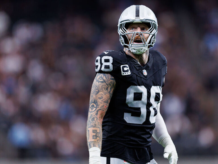 Report: Raiders tell Crosby they’re not trading him