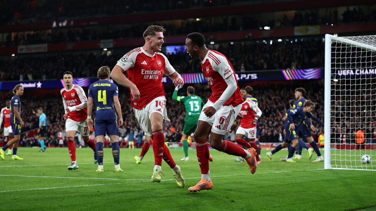 LONDON, ENGLAND - OCTOBER 21: Viktor Gyoekeres of Arsenal celebrates scoring his team's fourth goal with Gabriel of Arsenal during the UEFA Champions League 2025/26 League Phase MD3 match between Arsenal FC and Atletico de Madrid at Arsenal Stadium on October 21, 2025 in London, England.