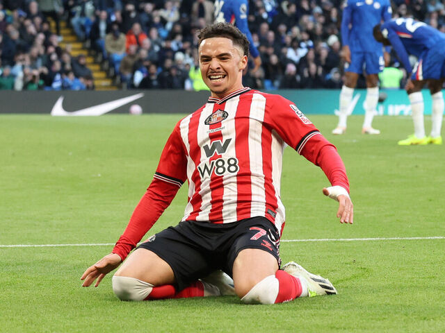 LONDON, ENGLAND - OCTOBER 25: Chemsdine Talbi of Sunderland celebrates scoring the winning goal during the Premier League match between Chelsea and Sunderland at Stamford Bridge on October 25, 2025 in London, United Kingdom.