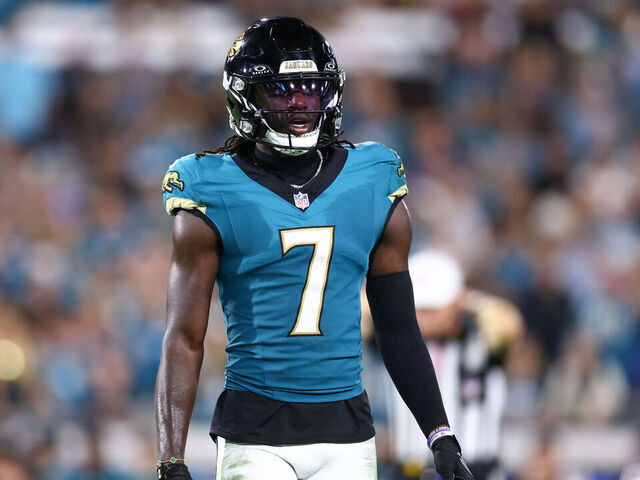JACKSONVILLE, FLORIDA - OCTOBER 06: Brian Thomas Jr. #7 of the Jacksonville Jaguars plays against the Kansas City Chiefs during the second half of the game at EverBank Stadium on October 06, 2025 in Jacksonville, Florida.