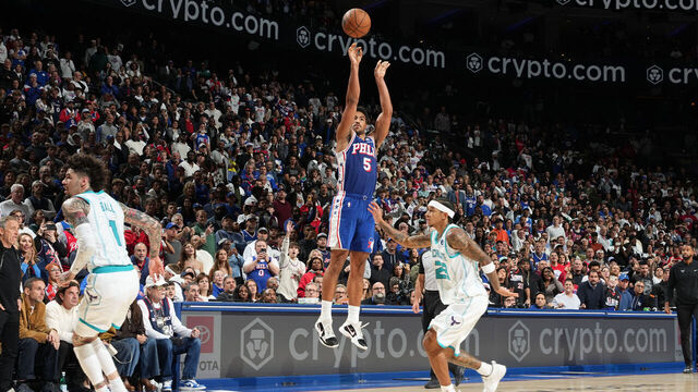 PHILADELPHIA, PA - OCTOBER 25: Quentin Grimes #5 of the Philadelphia 76ers shoots the game clincher during the game against the Charlotte Hornets on October 25, 2025 at the Wells Fargo Center in Philadelphia, Pennsylvania NOTE TO USER: User expressly acknowledges and agrees that, by downloading and/or using this Photograph, user is consenting to the terms and conditions of the Getty Images License Agreement. Mandatory Copyright Notice: Copyright 2025 NBAE